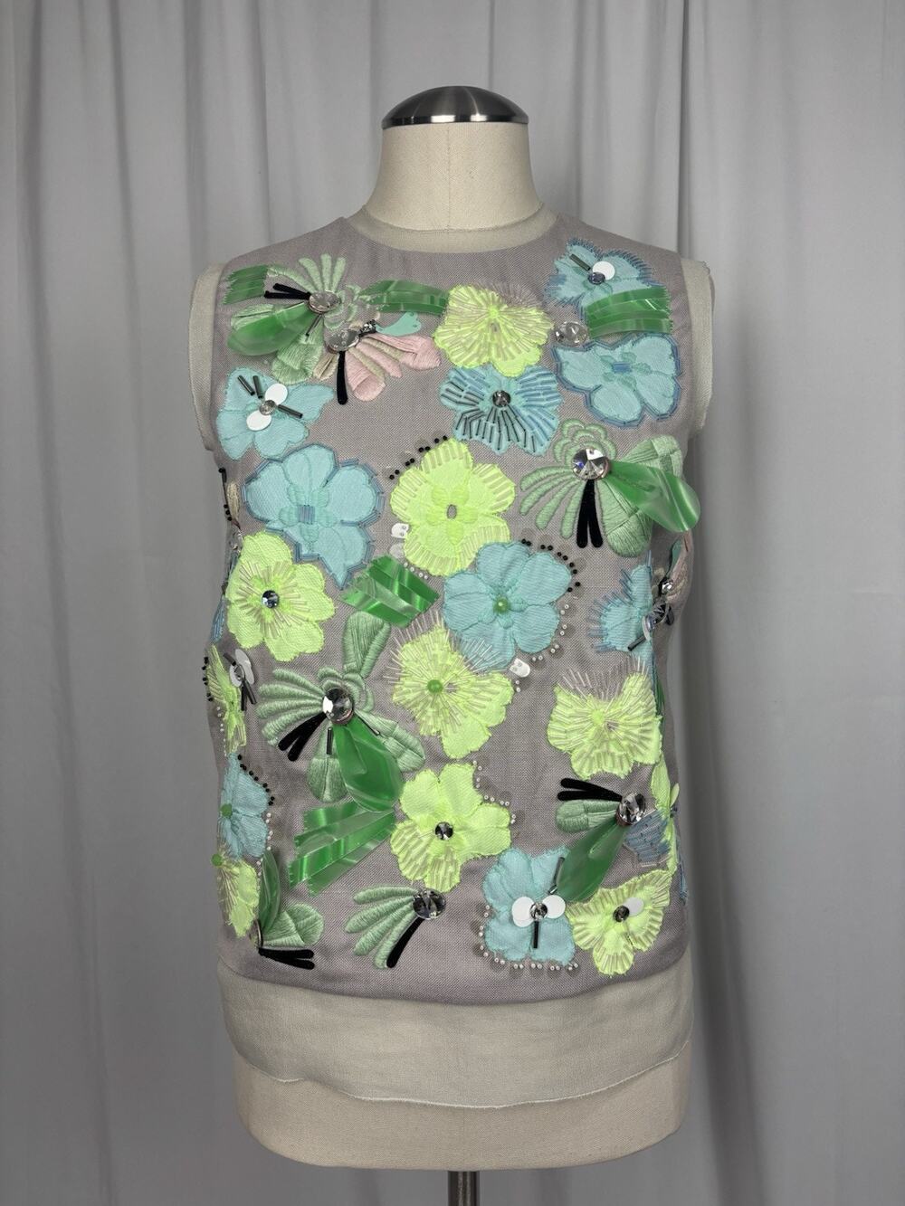 Diane von Furstenberg Floral Applique Embellished Crew Neck Sleevless Top Size 2